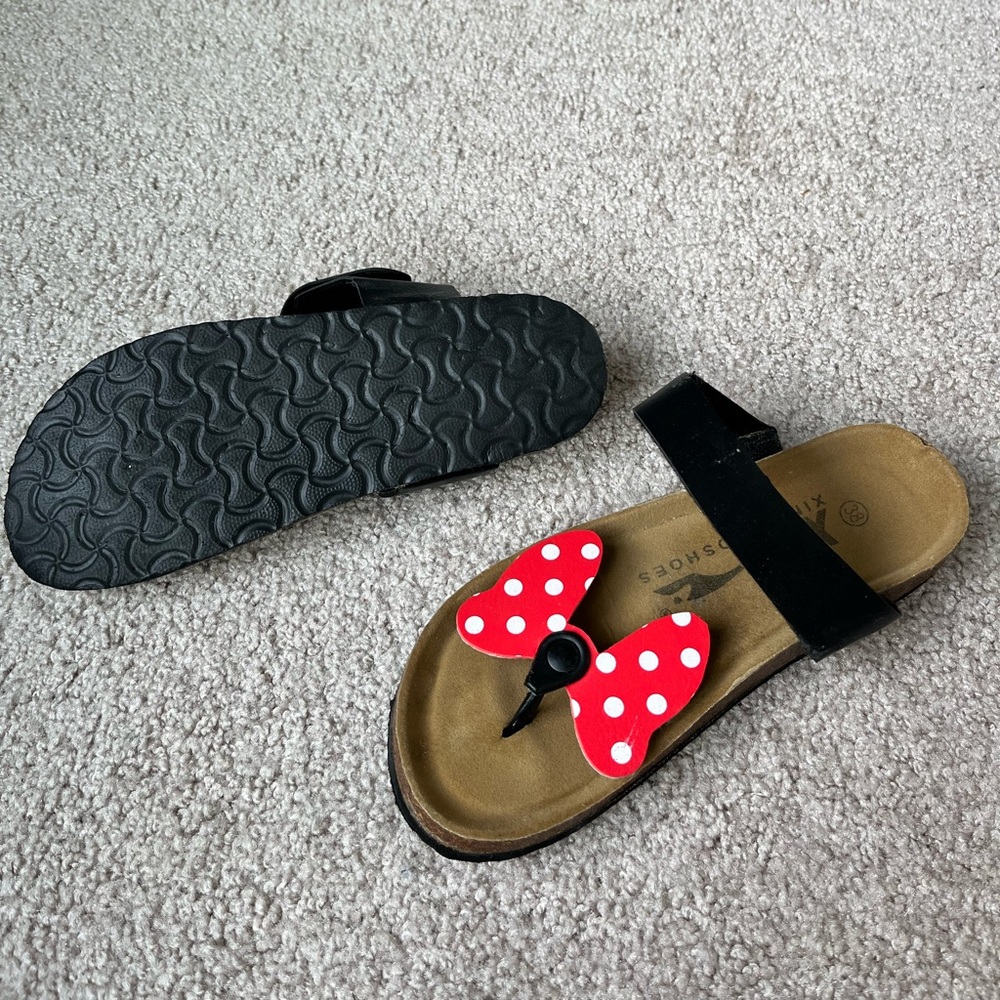 Minney sandals